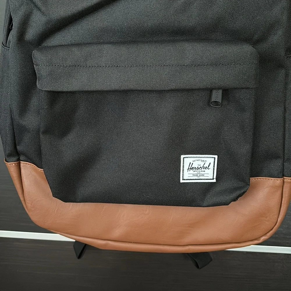 Herschel Black and Tan Heritage Backpack 21.5L